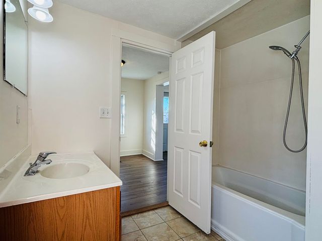 293 Central Street, Sheldon, VT 05483