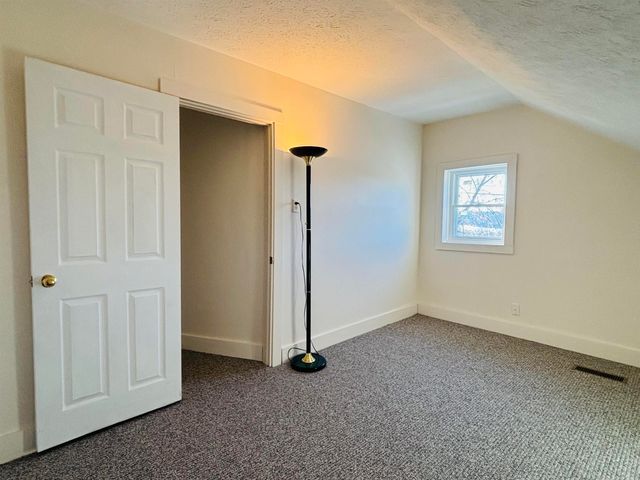 293 Central Street, Sheldon, VT 05483