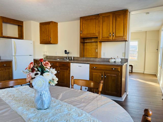 293 Central Street, Sheldon, VT 05483