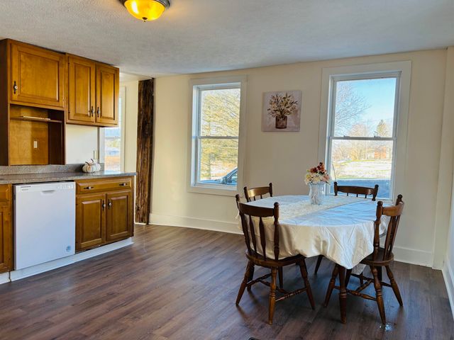 293 Central Street, Sheldon, VT 05483