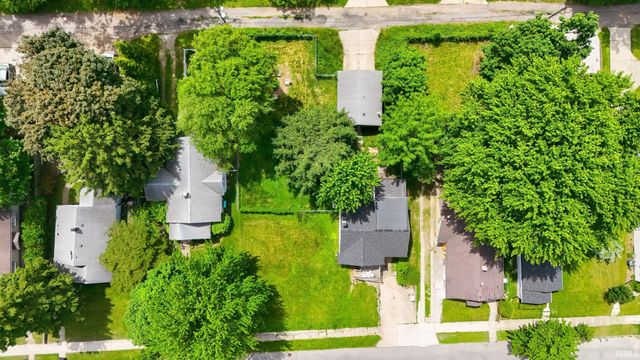 214 E Oakside Street, South Bend, IN 46614