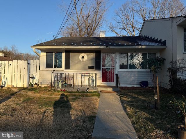 2029 BARLOWE PL, Landover, MD 20785