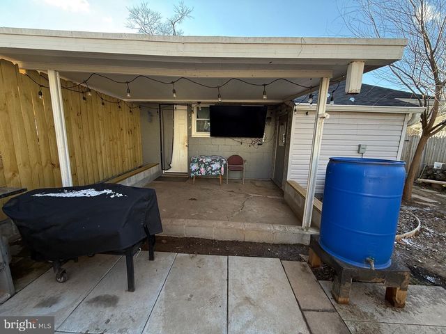 2029 BARLOWE PL, Landover, MD 20785