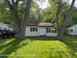 6444 Sommerset Road, Lansing, MI 48911