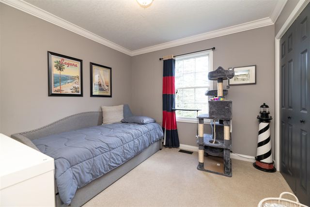 37 Summerset Drive, Kalamazoo, MI 49009