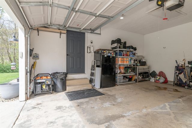 37 Summerset Drive, Kalamazoo, MI 49009