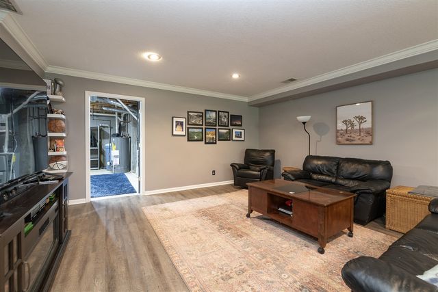 37 Summerset Drive, Kalamazoo, MI 49009