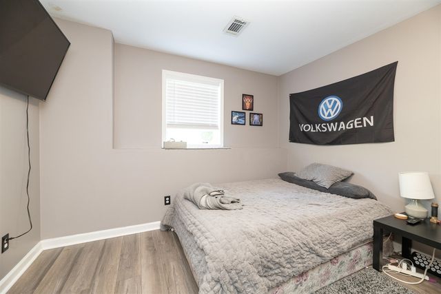 37 Summerset Drive, Kalamazoo, MI 49009