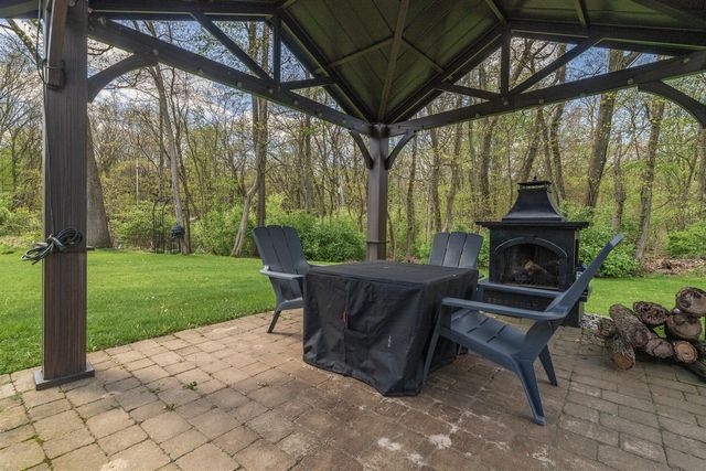 37 Summerset Drive, Kalamazoo, MI 49009