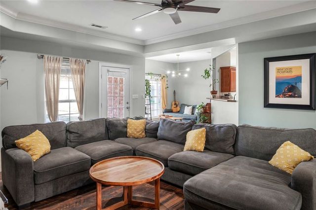 1506 N Cannondale Drive, Fayetteville, AR 72704