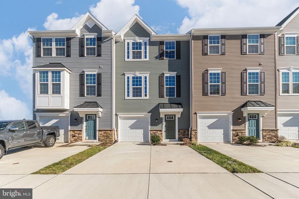 8611 UPTON LN, Spotsylvania, VA 22553