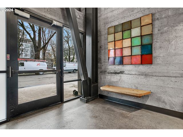 300 Nw 8TH Ave 604, Portland, OR 97209