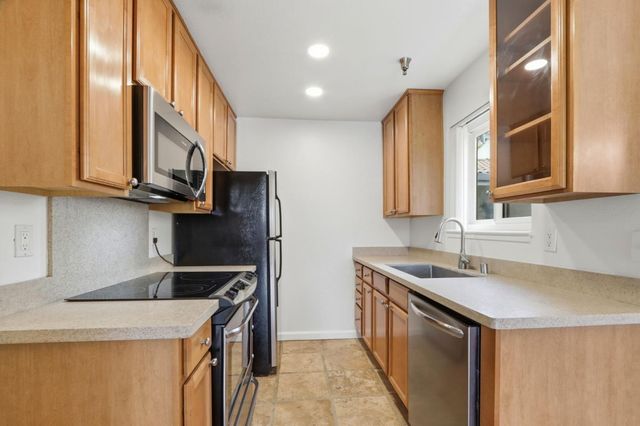 880 E Fremont Avenue 728, Sunnyvale, CA 94087