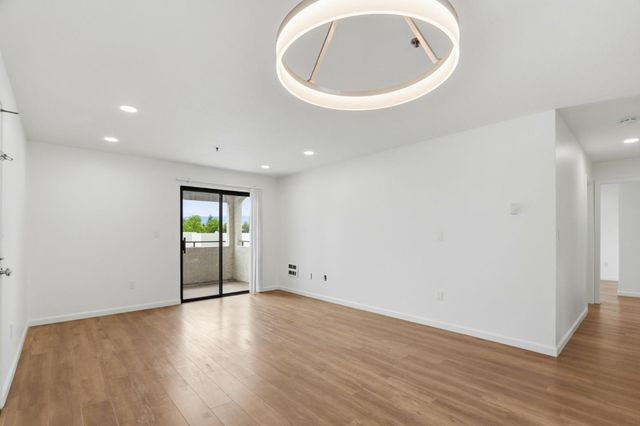 880 E Fremont Avenue 728, Sunnyvale, CA 94087