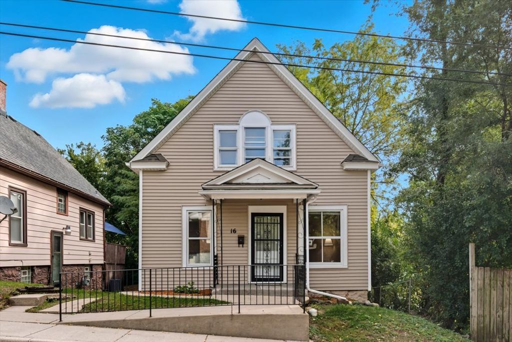 16 IVY Street, Joliet, IL 60436