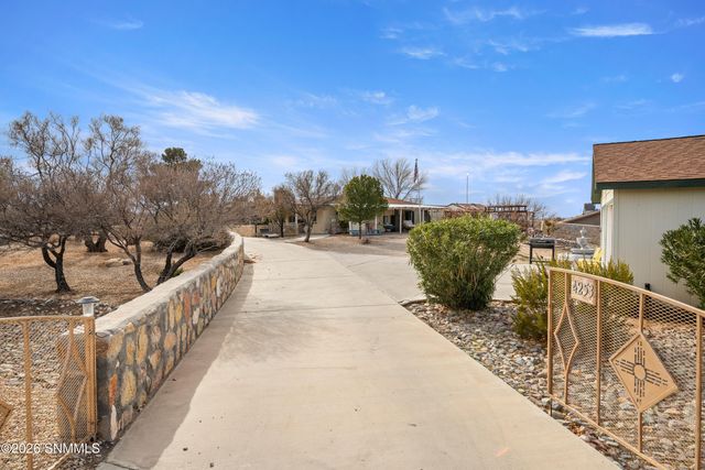4253 Colt Road, Las Cruces, NM 88011