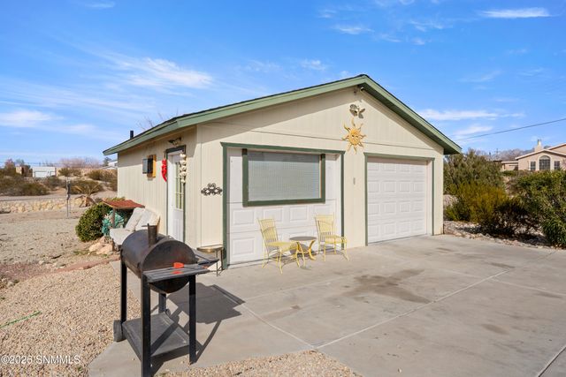 4253 Colt Road, Las Cruces, NM 88011