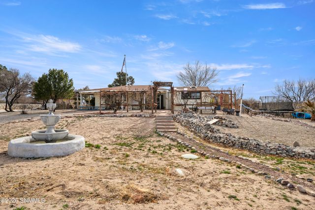 4253 Colt Road, Las Cruces, NM 88011
