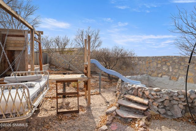 4253 Colt Road, Las Cruces, NM 88011