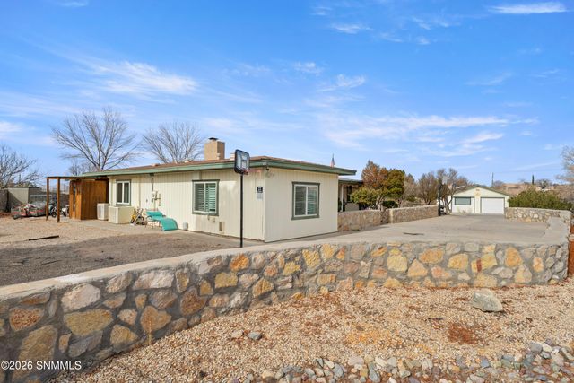4253 Colt Road, Las Cruces, NM 88011