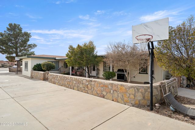 4253 Colt Road, Las Cruces, NM 88011