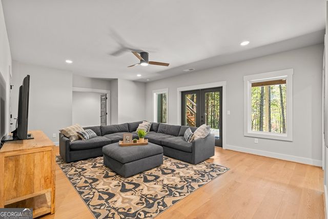 158 Tree Line Lane, Ellijay, GA 30536