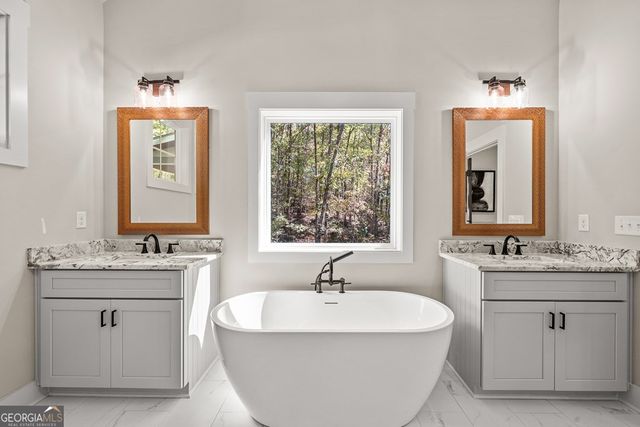 158 Tree Line Lane, Ellijay, GA 30536