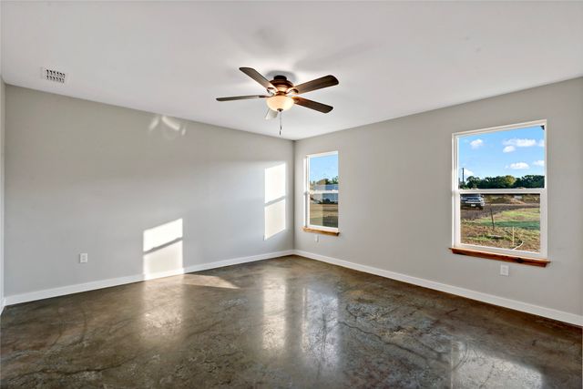 67 PR 43794, Paris, TX 75462