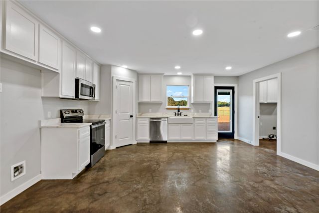 67 PR 43794, Paris, TX 75462