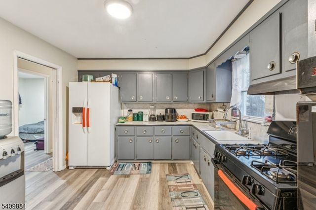 18 Gifford Ct, Maplewood Twp., NJ 07040