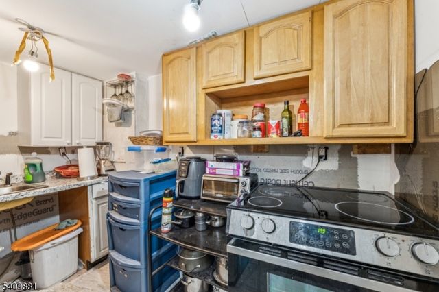 18 Gifford Ct, Maplewood Twp., NJ 07040