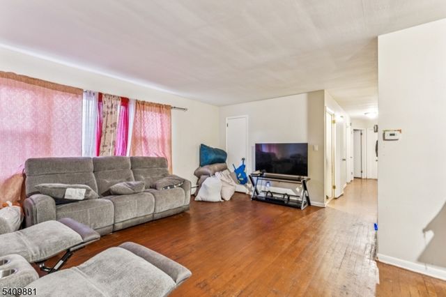 18 Gifford Ct, Maplewood Twp., NJ 07040