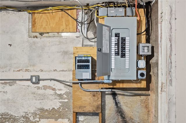 252 South Main Street, Coventry, RI 02816