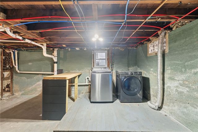 252 South Main Street, Coventry, RI 02816