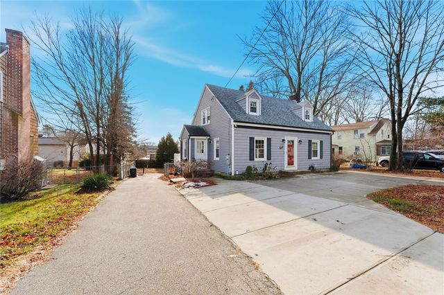 252 South Main Street, Coventry, RI 02816