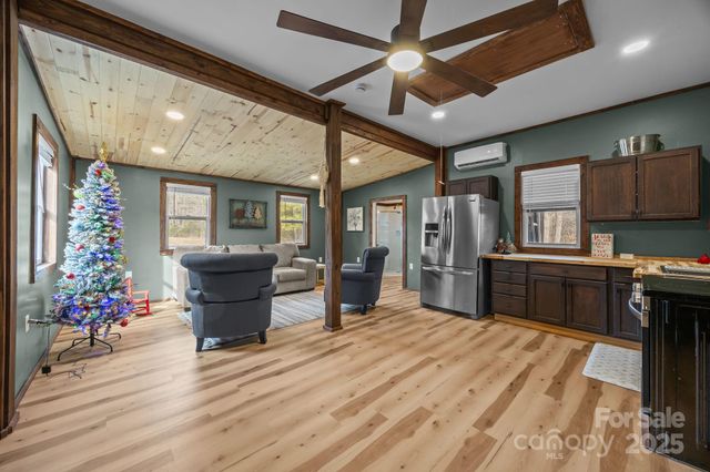 4565 Rob Neal Road, Heath Springs, SC 29058