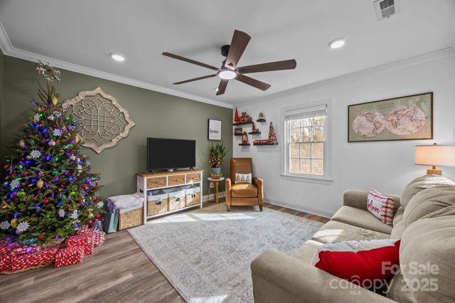 4565 Rob Neal Road, Heath Springs, SC 29058