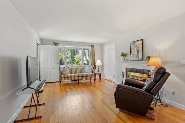 5 Noel Road, Andover, MA 01810