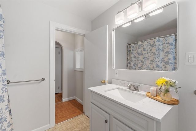 5 Noel Road, Andover, MA 01810