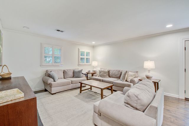 1053 Planters Curve, Mount Pleasant, SC 29464