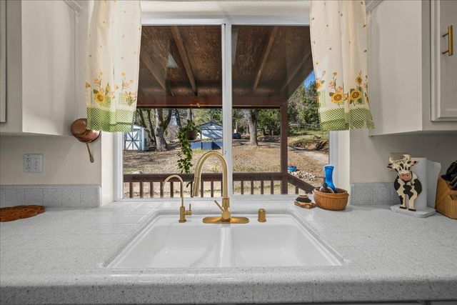 5351 Cosumnes Mine Rd, Somerset, CA 95684