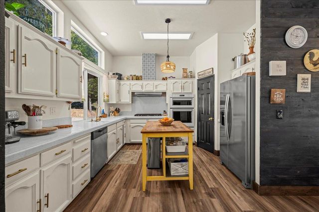 5351 Cosumnes Mine Rd, Somerset, CA 95684