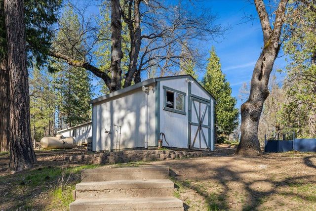 5351 Cosumnes Mine Rd, Somerset, CA 95684