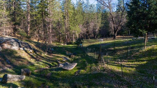 5351 Cosumnes Mine Rd, Somerset, CA 95684