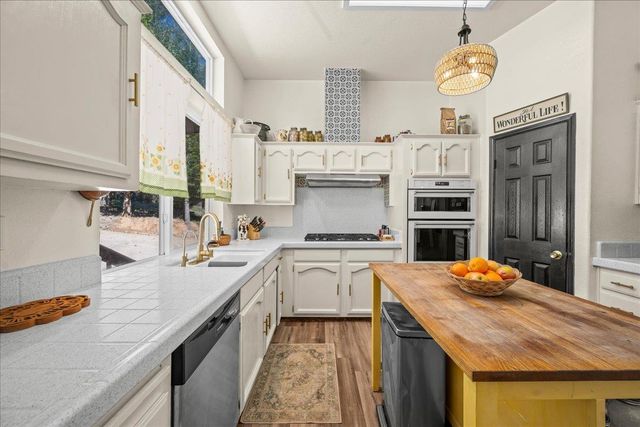 5351 Cosumnes Mine Rd, Somerset, CA 95684