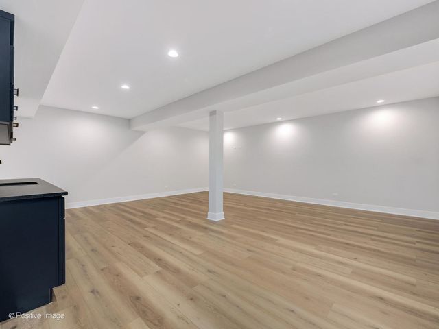 108 N Evergreen Avenue, Elmhurst, IL 60126