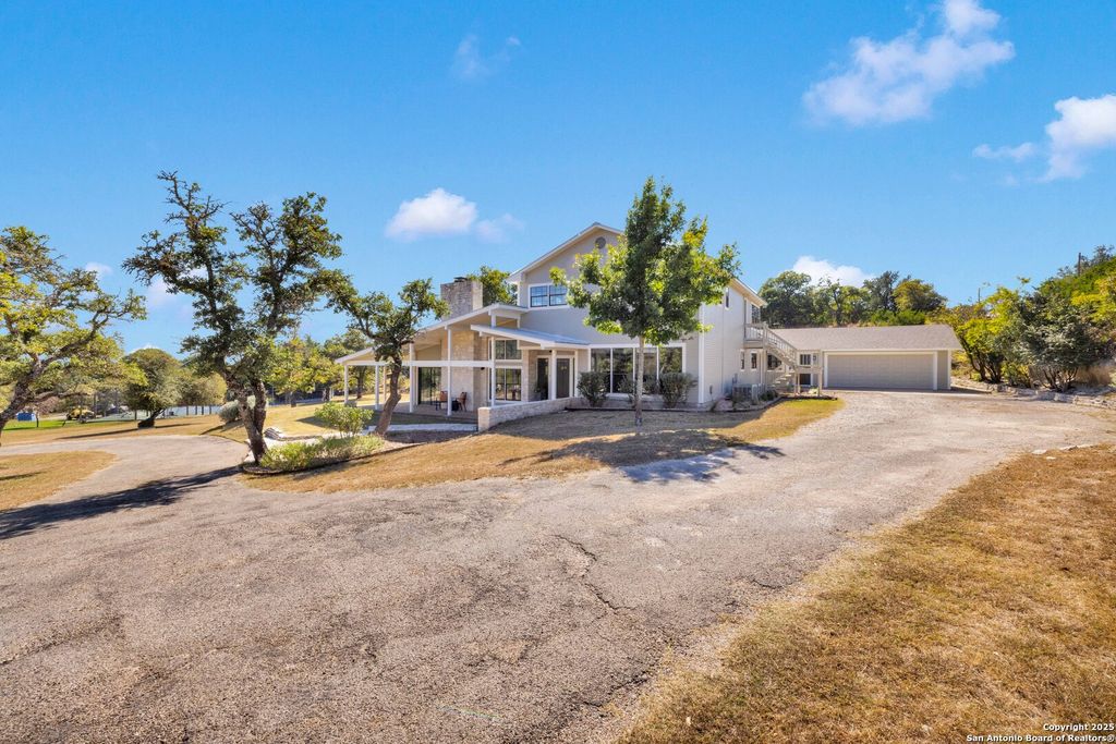 20 Suniland, Fredericksburg, TX 78624