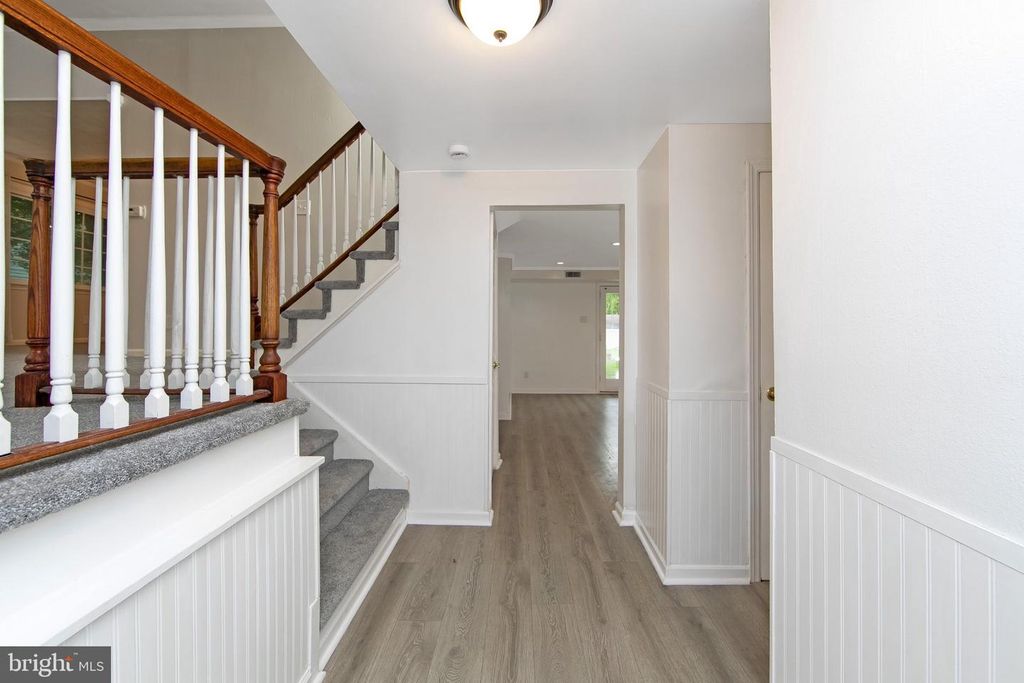 405 NARRAGANSETT DR, CHERRY HILL, NJ 08002 — photo 3