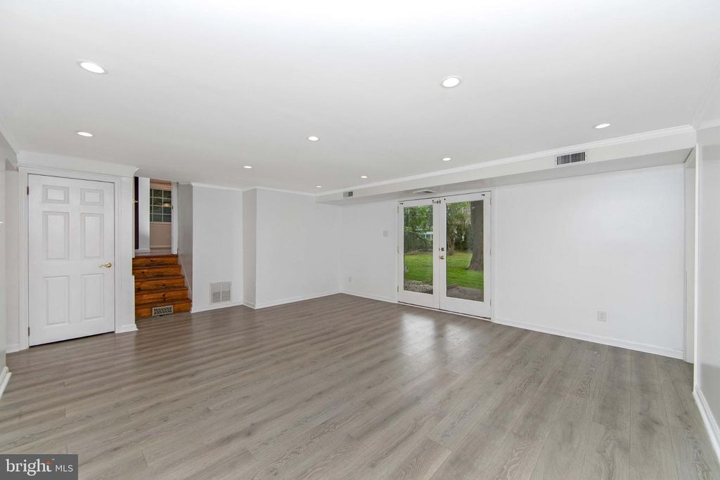 405 NARRAGANSETT DR, CHERRY HILL, NJ 08002 — photo 5