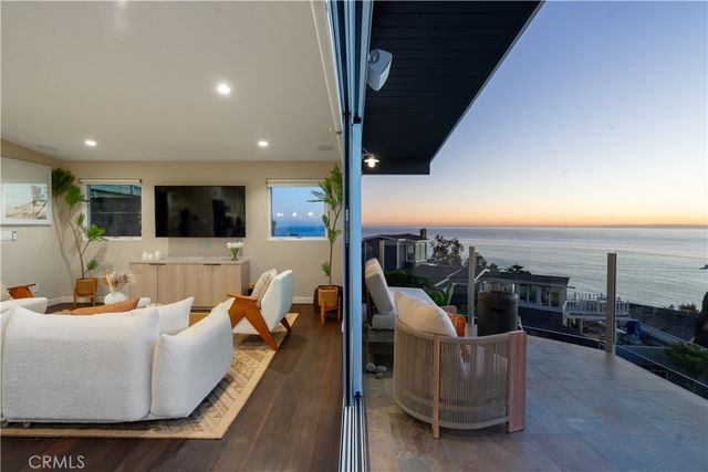 2192 Crestview, Laguna Beach, CA 92651